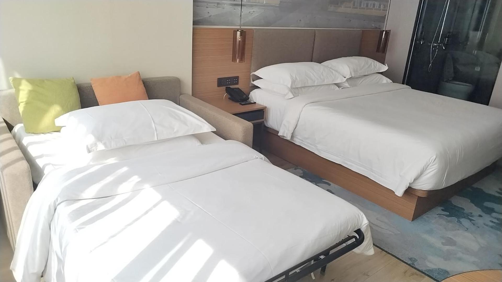 Aurea Central Hotel Phnom Penh Exteriör bild